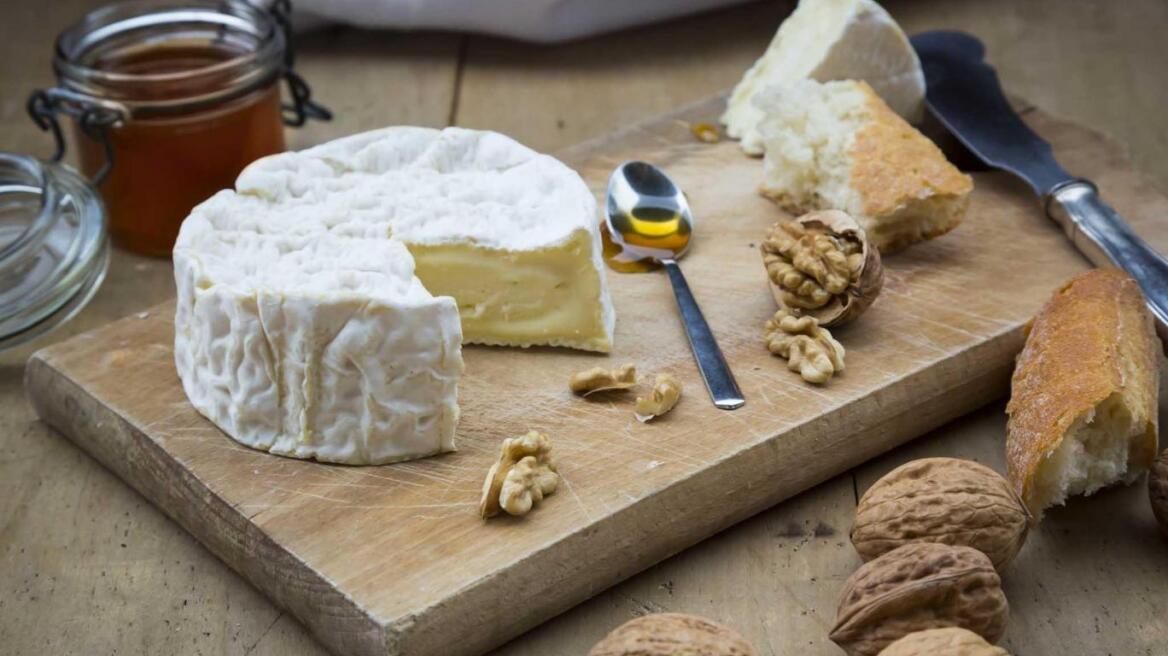 Κι όμως, ο εθισμός σου στο τυρί εξηγείται επιστημονικά...