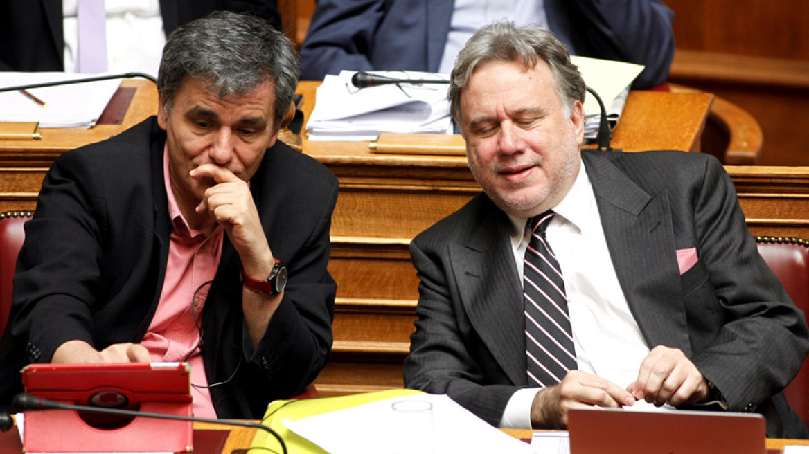 Συντάξεις: Η κυβέρνηση μιλά για πάγωμα και ο Κατρούγκαλος για αυξήσεις