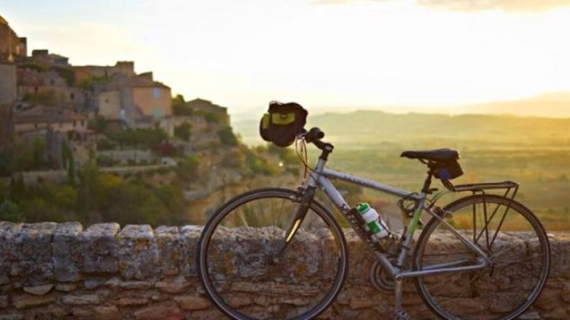 Greek hotels to offer bike friendly services