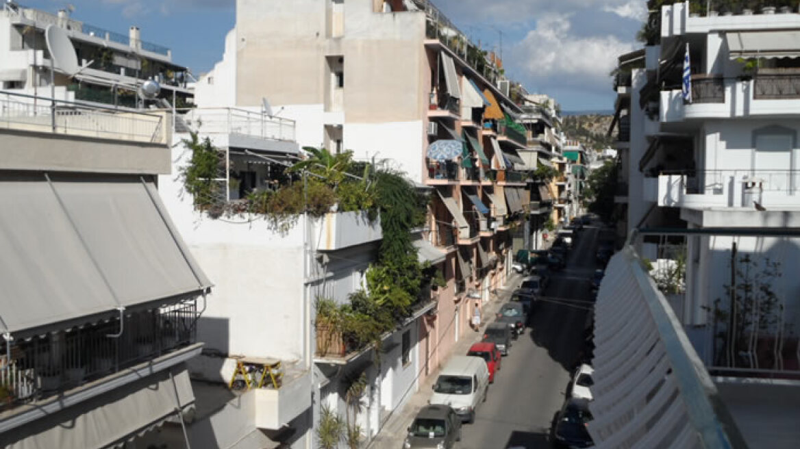 Property value in Greece plumets, Eurostat data shows