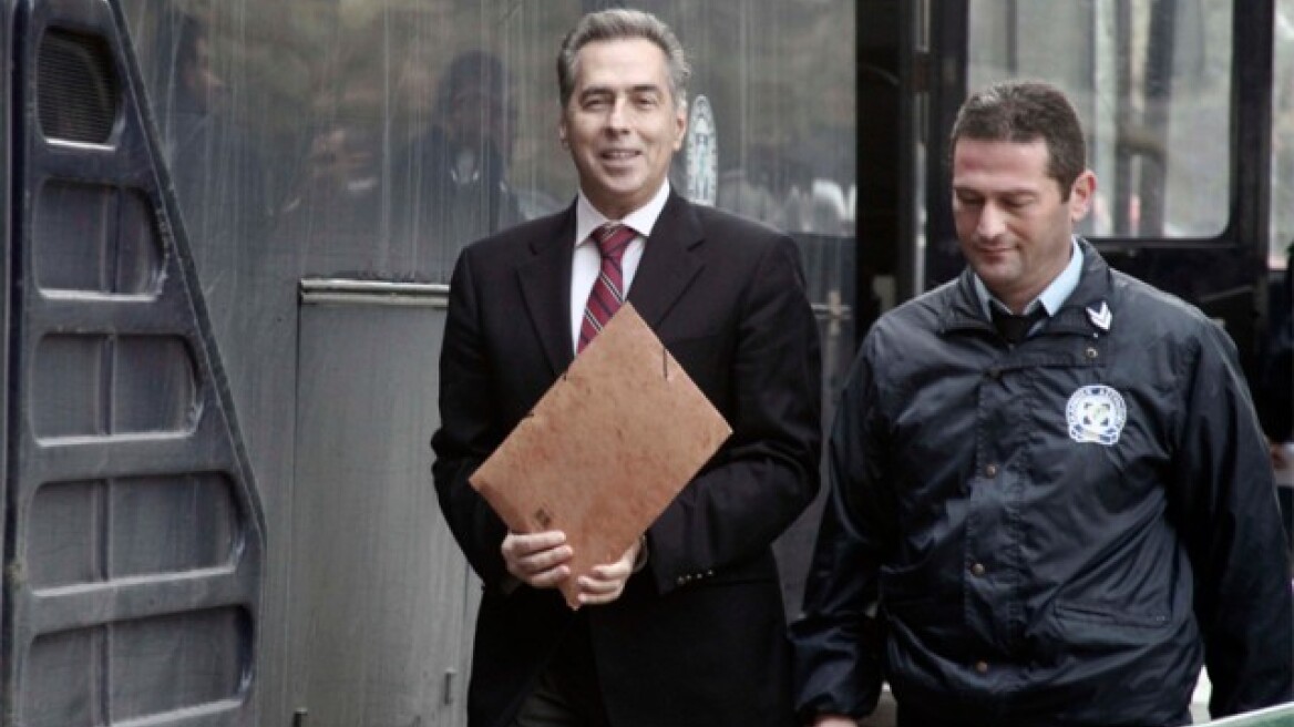 Σε νέα δίκη παραπέμπονται Παπαγεωργόπουλος και Λεμούσιας