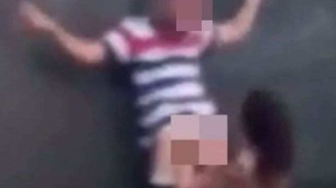 Βίντεο: «Δεν μπορείτε να με συλλάβετε γιατί κάνω στοματικό σεξ δημοσίως»