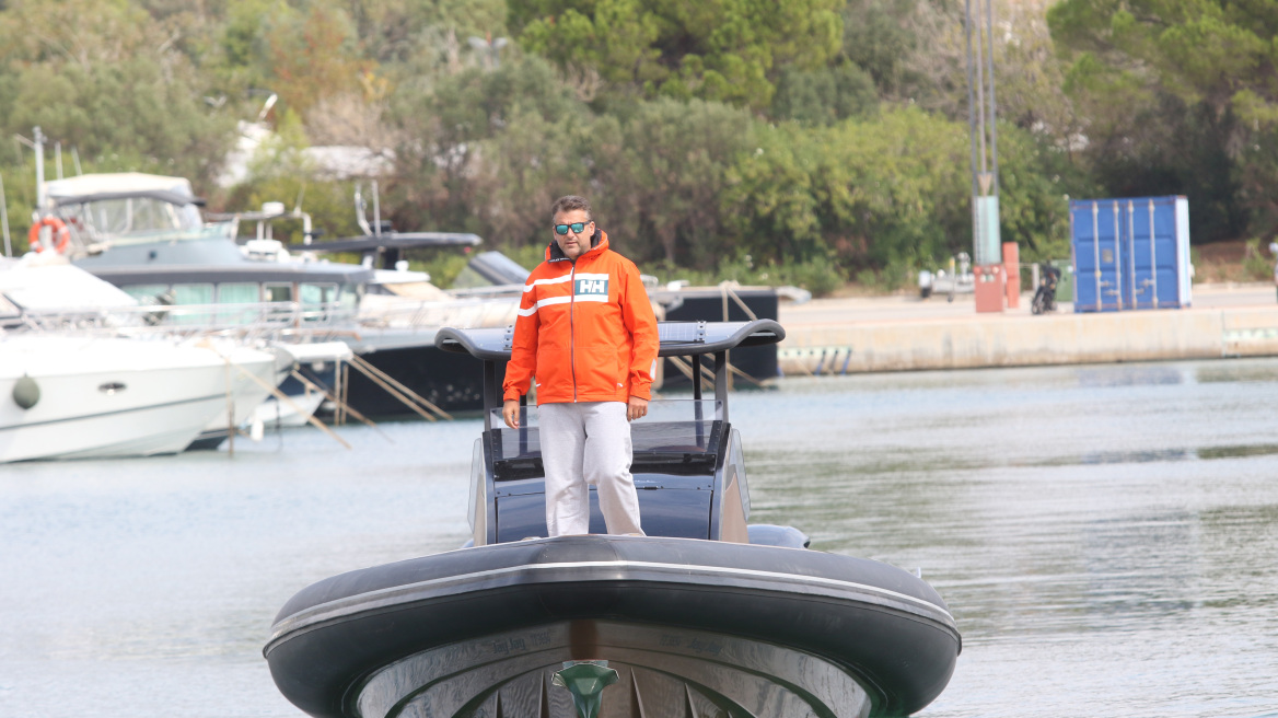 Γιώργος Λιάγκας: Βόλτα με το σκάφος 