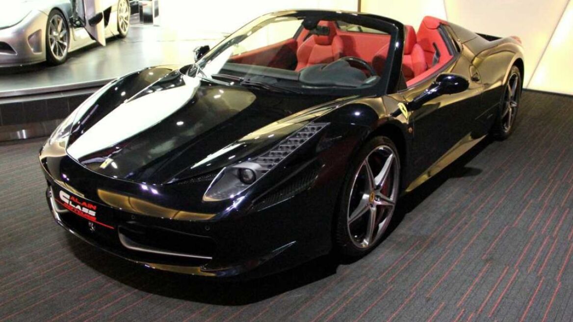 Την πήρε πάλι την Ferrari της...