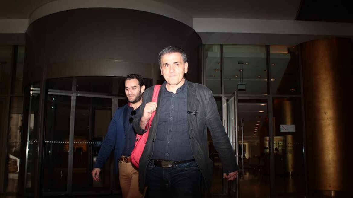 IMF opens matter of lowering tax deductible threshold, reports say