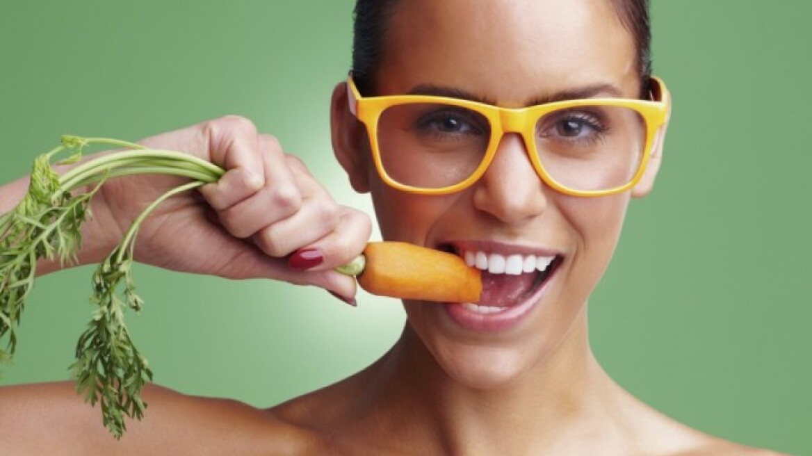 H μεσογειακή διατροφή και η καφεΐνη προστατεύουν τα μάτια από τον κίνδυνο τύφλωσης