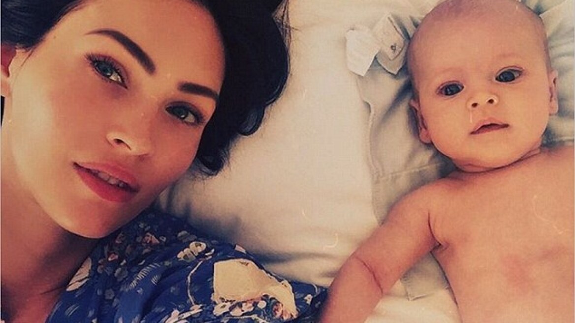 Μέγκαν Φοξ: Η σέλφι με τον δύο μηνών γιο της