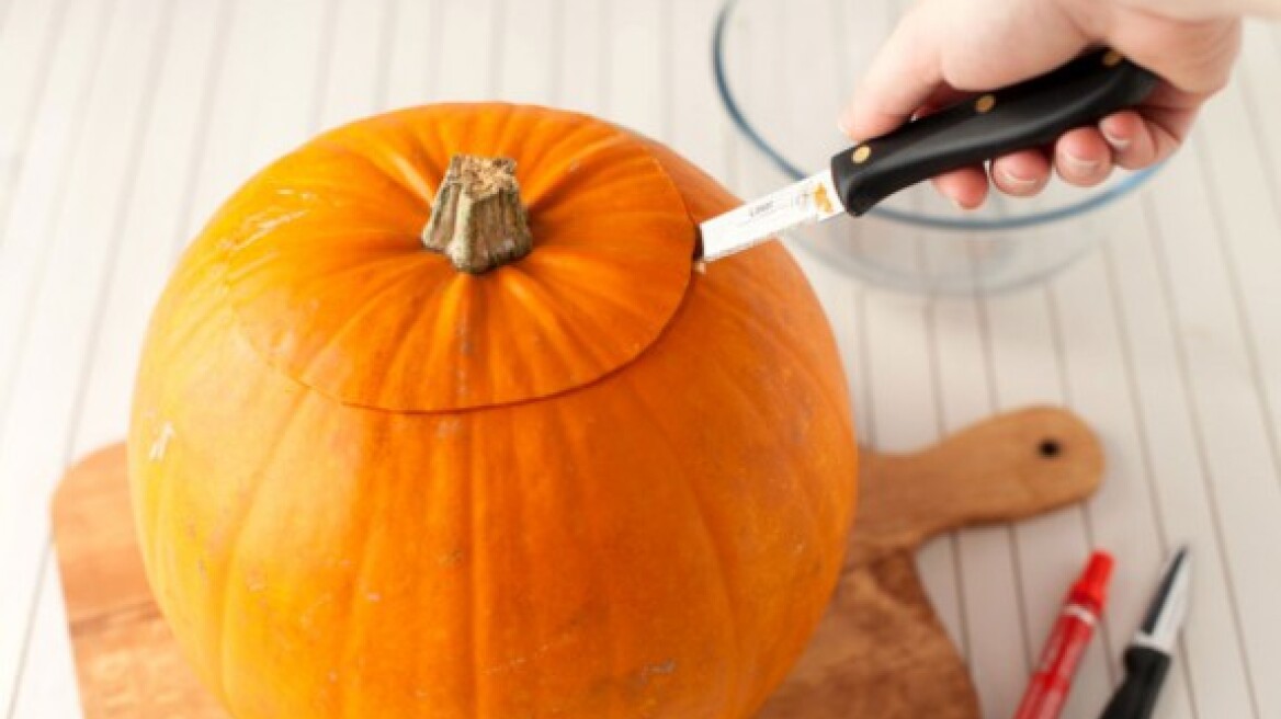 Φτιάχνουμε σκαλιστή κολοκύθα για το Halloween!