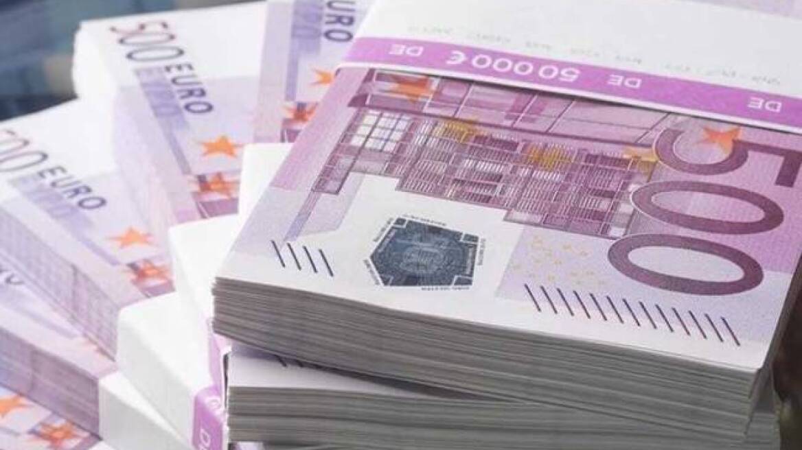 Βουλγαρία: Βρήκαν πλαστά χαρτονομίσματα ύψους 13 εκατ. ευρώ πεταμένα σε φράγμα