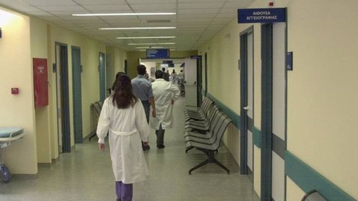 Athens and Piraeus doctors go on 4-hour strike Thursday