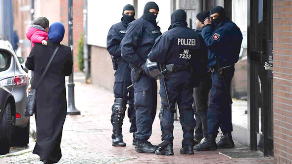 Πορτογαλία: Η αντιτρομοκρατική συνέλαβε 20 νεοναζί για εγκλήματα μίσους