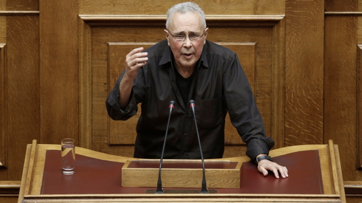 Έφυγε «τρέχοντας» ο Λιάκος μόλις πήγε στο Παιδείας ο Ζουράρις