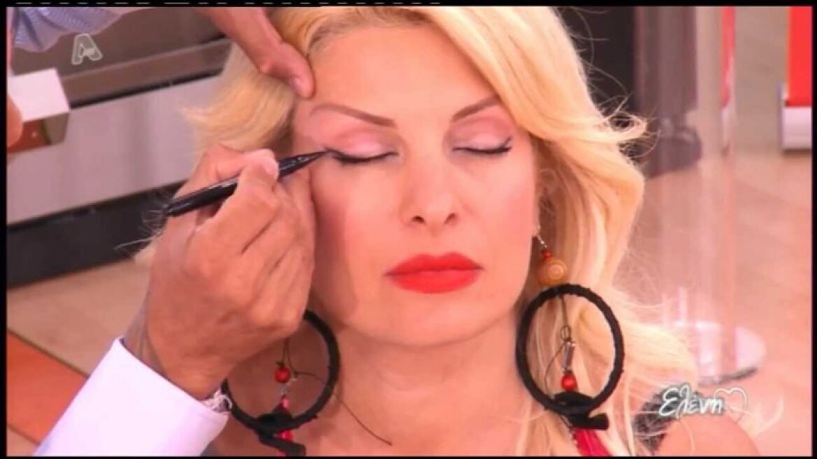 Η Ελένη Μενεγάκη χωρίς μακιγιάζ 