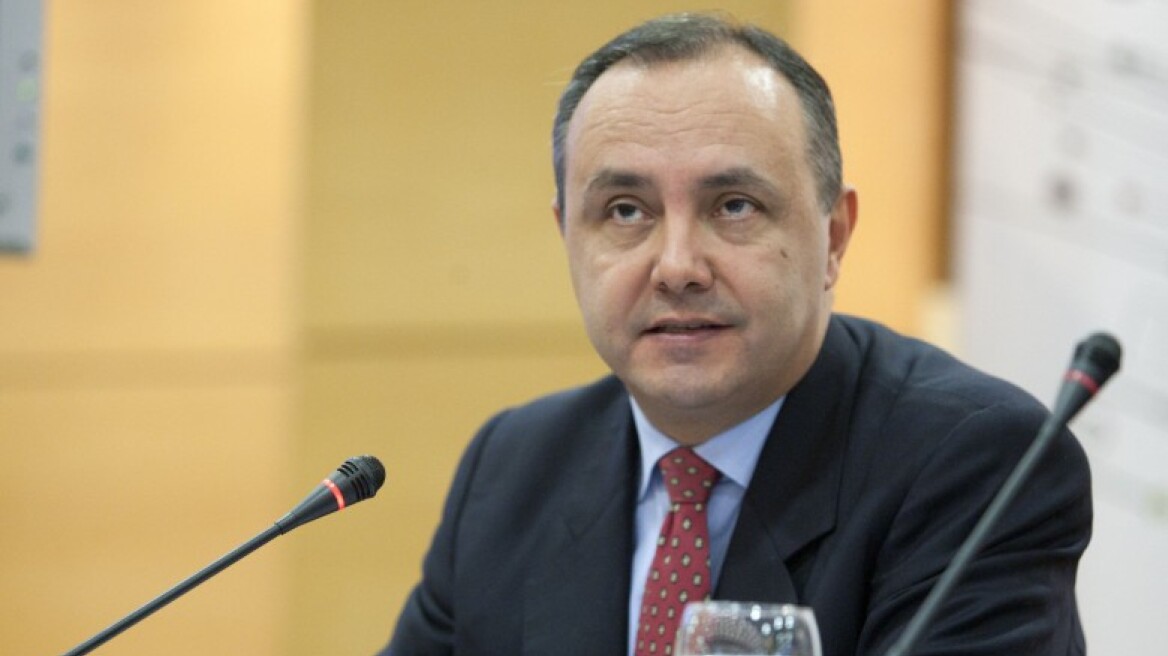 Ο ΣΥΡΙΖΑ κατηγορεί τη ΝΔ ότι έχει «κρυφό πρόγραμμα» για τους δημοσίους υπαλλήλους