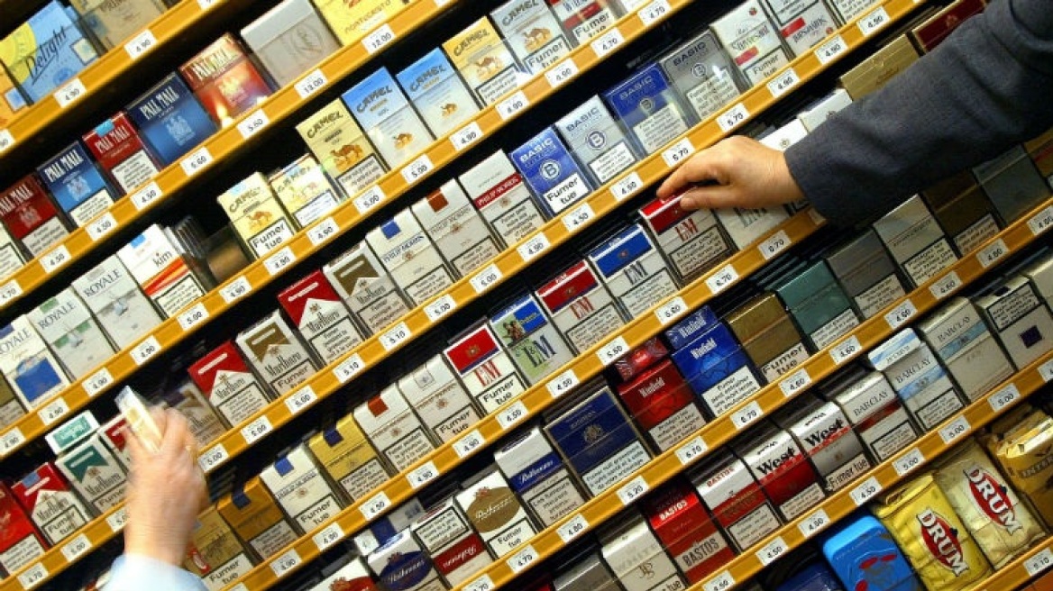 «Θεριακλήδες» έκλεψαν μόνο τσιγάρα από μαγαζί!