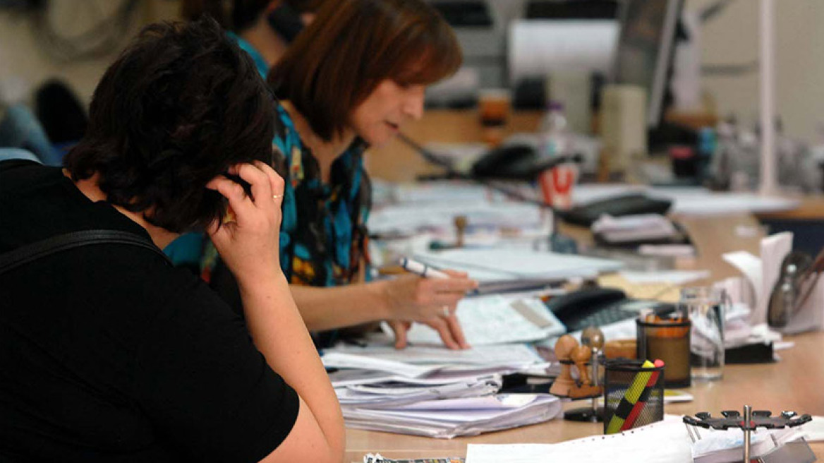 Έως 25% οι μειώσεις στις νέες συντάξεις δημοσίων υπαλλήλων 