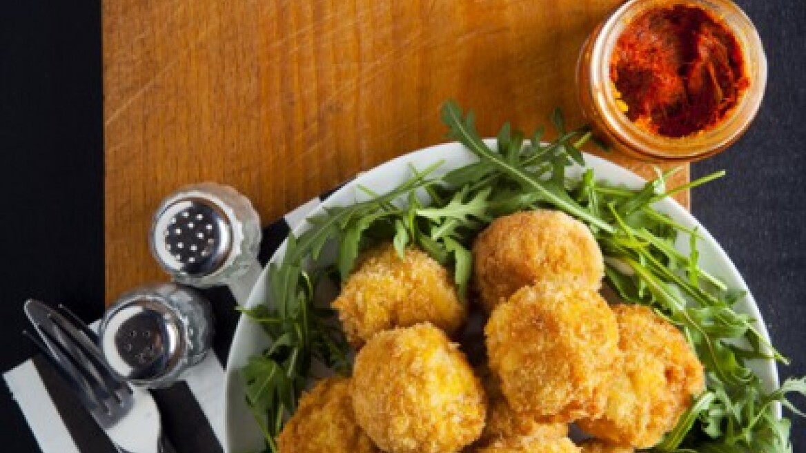 Πεντανόστιμες τραχανοκροκέτες