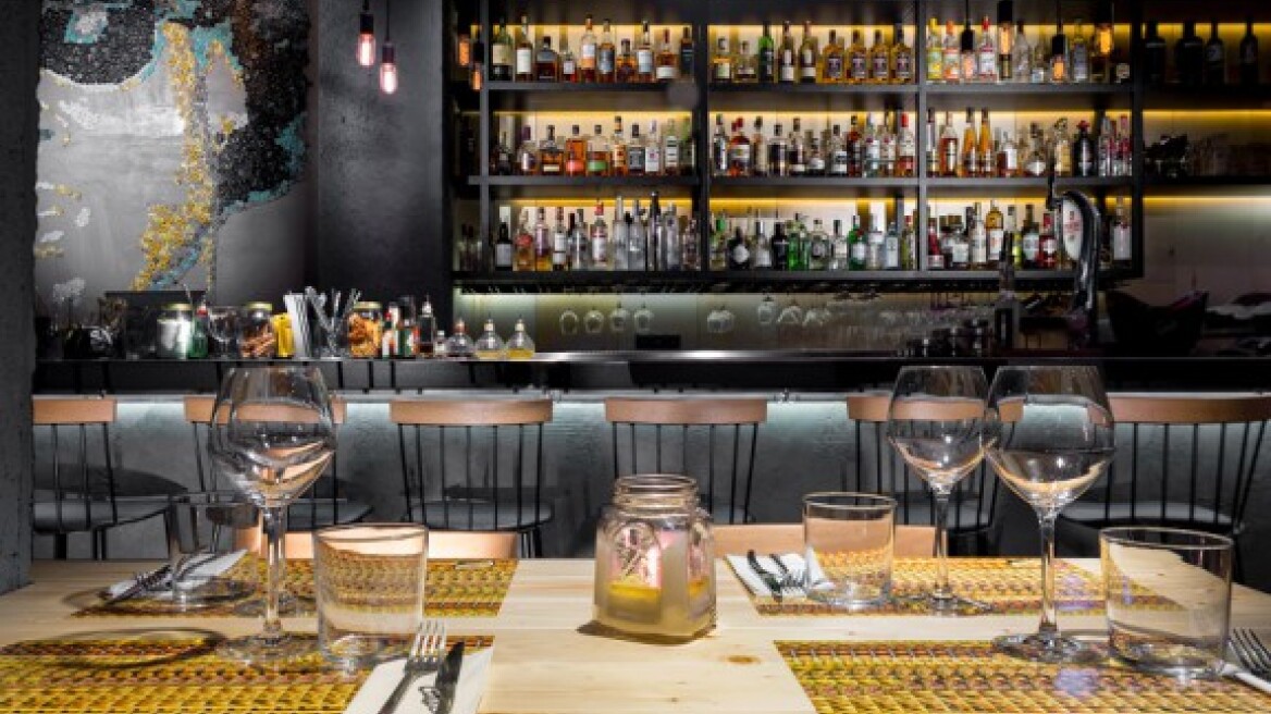 Κάνε share και κέρδισε ένα δείπνο με κρασί στο Collage!