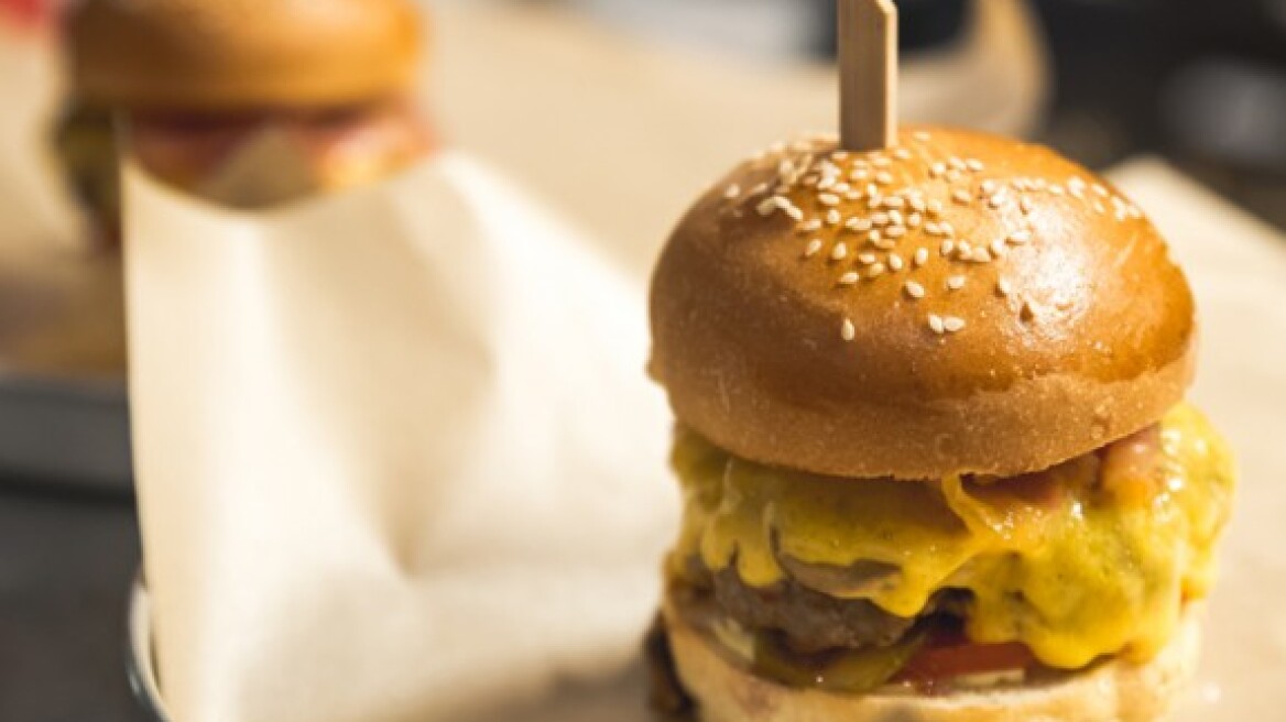 Στο Gigi Burger & Pizza θα κολαστείς και θα σ’ αρέσει