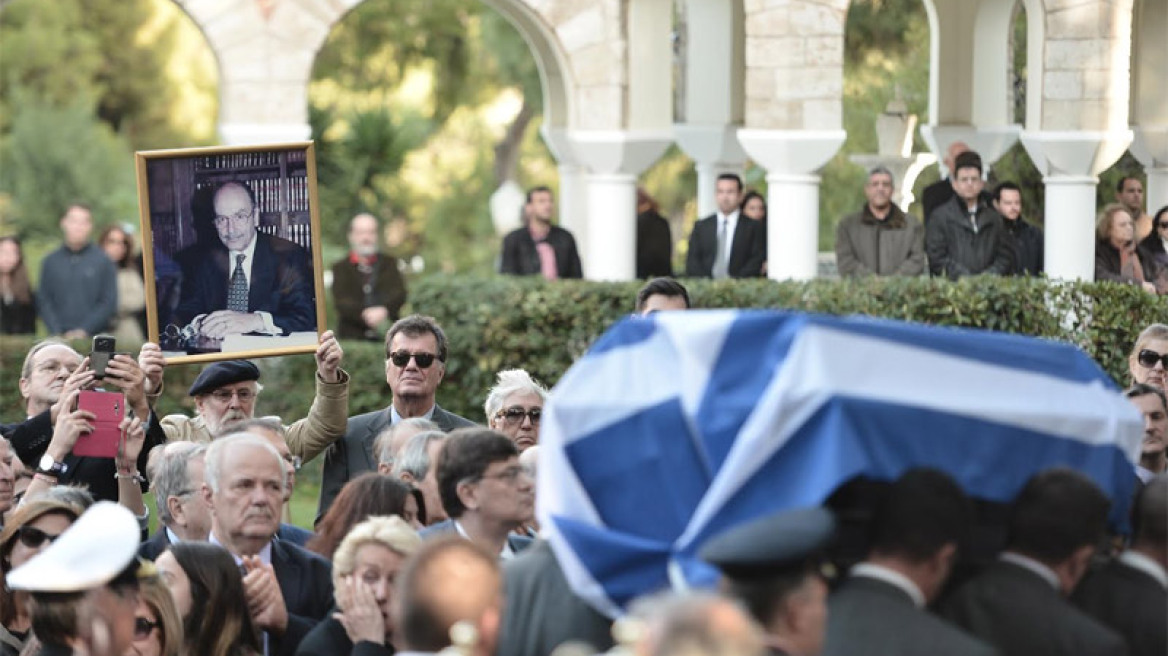 Η Ελλάδα αποχαιρέτησε τον Κωστή Στεφανόπουλο