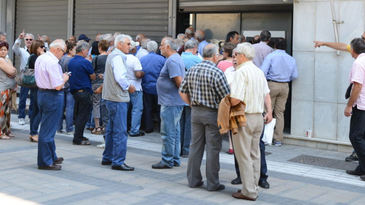  Απώλεια έως κι ενός μισθού το χρόνο από τις αυξήσεις – φωτιά στους έμμεσους φόρους