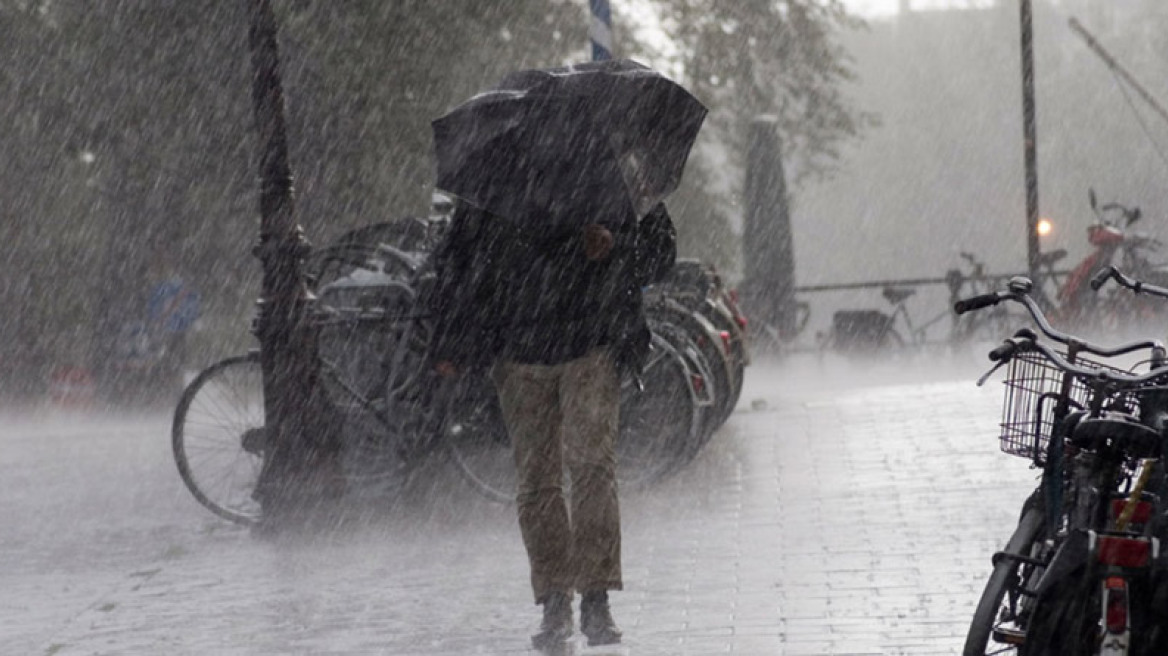 Ο χειμώνας είναι εδώ: Χιόνια και πτώση της θερμοκρασίας έως 10 βαθμούς