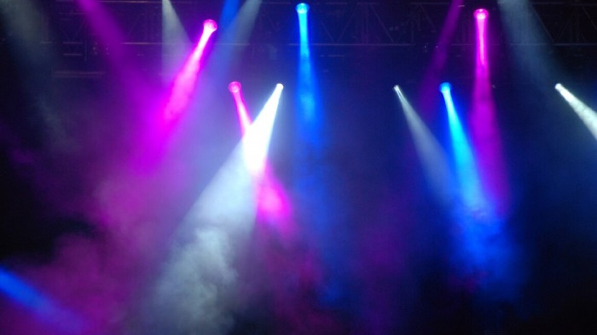 Χανιά: Μετέτρεψε το λεωφορείο του σε μίνι club για τις σχολικές εκδρομές!