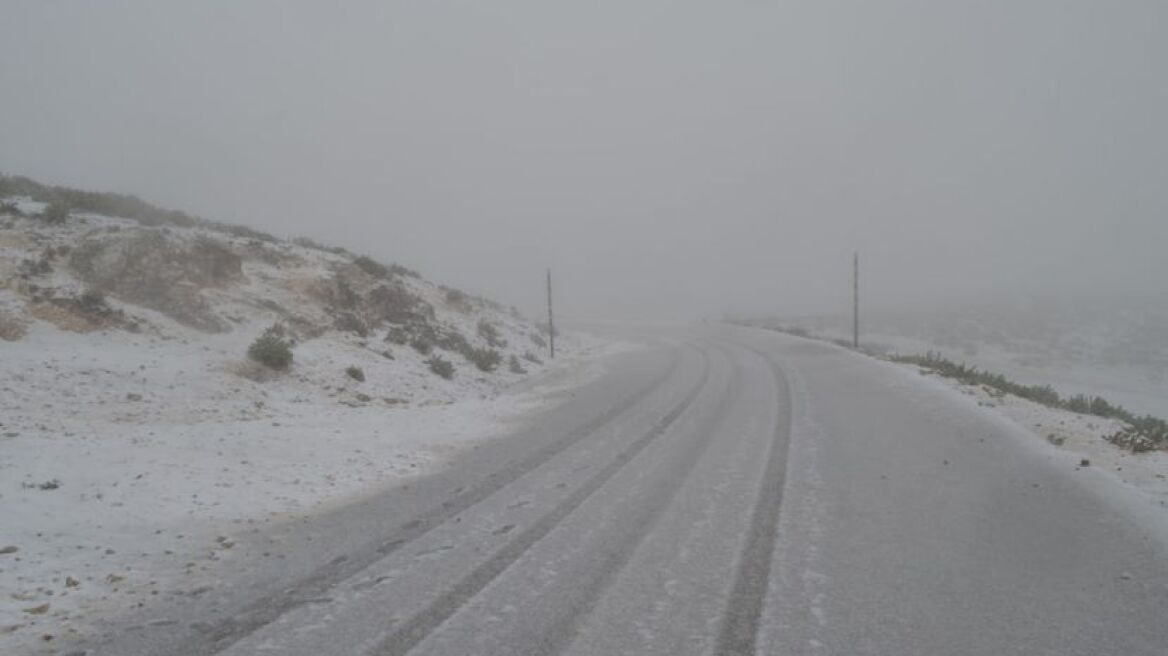 Κεφαλονιά: Έπεσε το πρώτο χιόνι στον Αίνο!