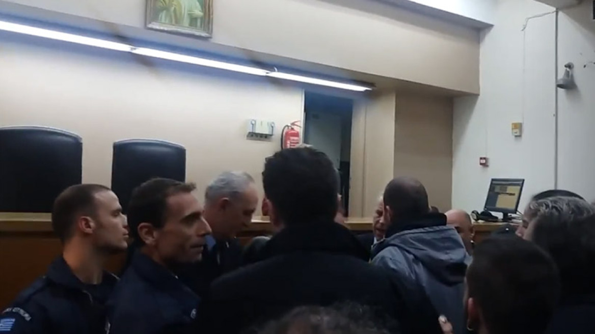 Θεσσαλονίκη: Ένταση στα δικαστήρια για τους πλειστηριασμούς