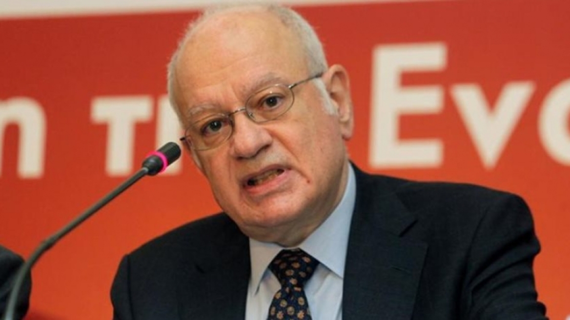 Παπαδημητρίου: Υπερχρέωση και έλλειψη επενδύσεων τα προβλήματα για την ανάπτυξη