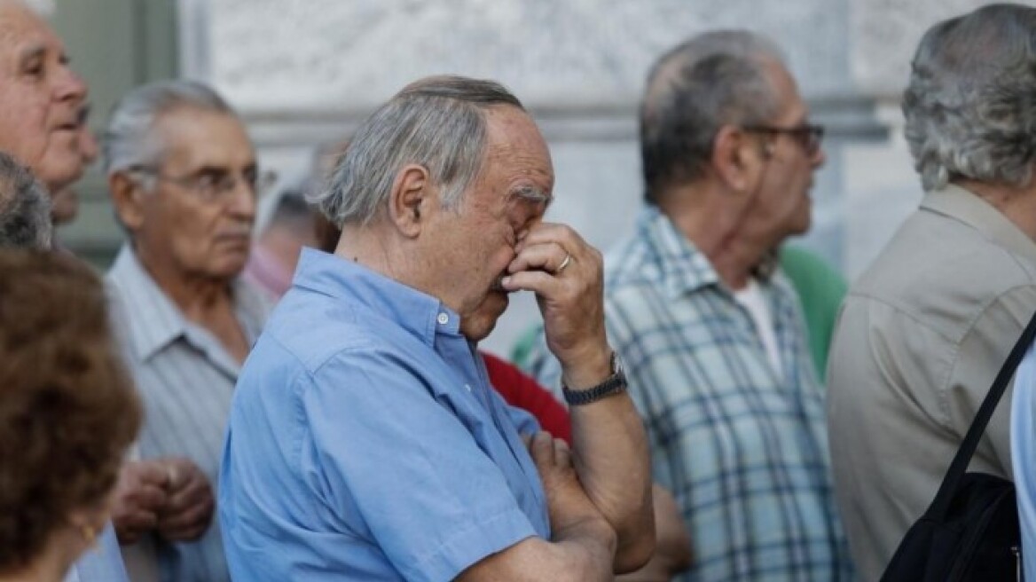 Αναδρομικό πλαφόν-«τσεκούρι» στις συντάξεις 