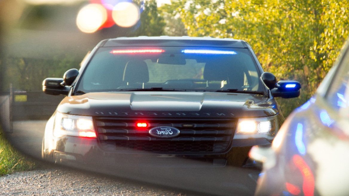 Video: Καλύτερα να μην το δεις στους καθρέπτες σου…