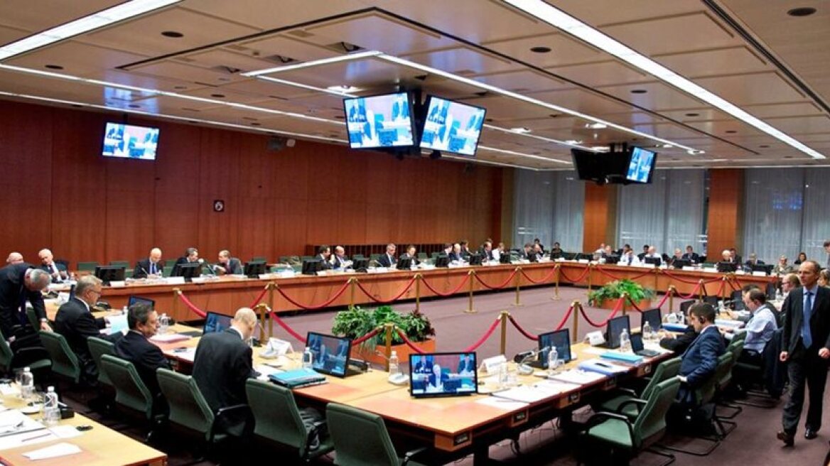 Τηλεδιάσκεψη Ελλάδας - δανειστών λίγο πριν το Eurogroup