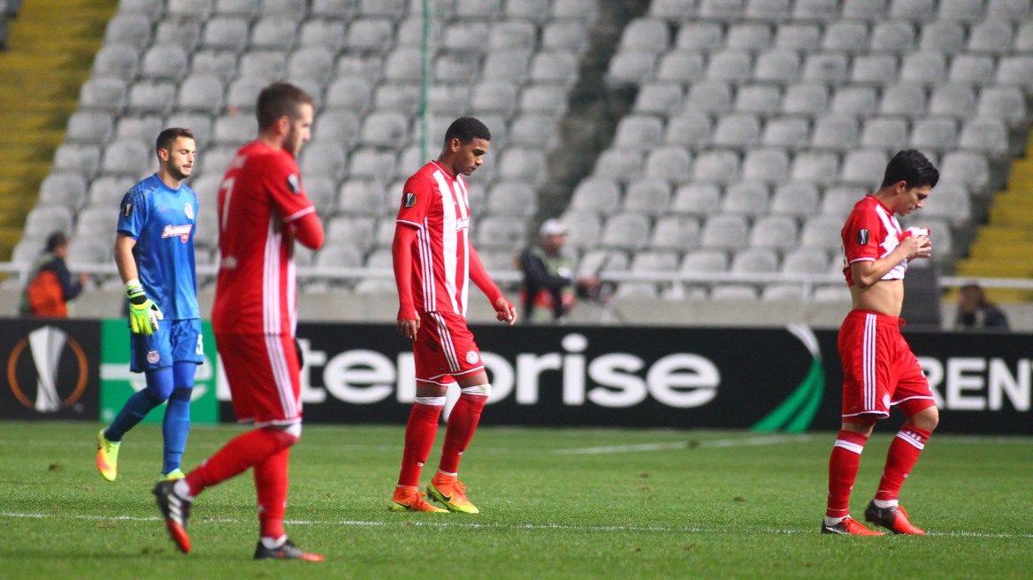 ΑΠΟΕΛ-Ολυμπιακός 2-0: Η προβληματική άμυνα του κόστισε την πρώτη θέση