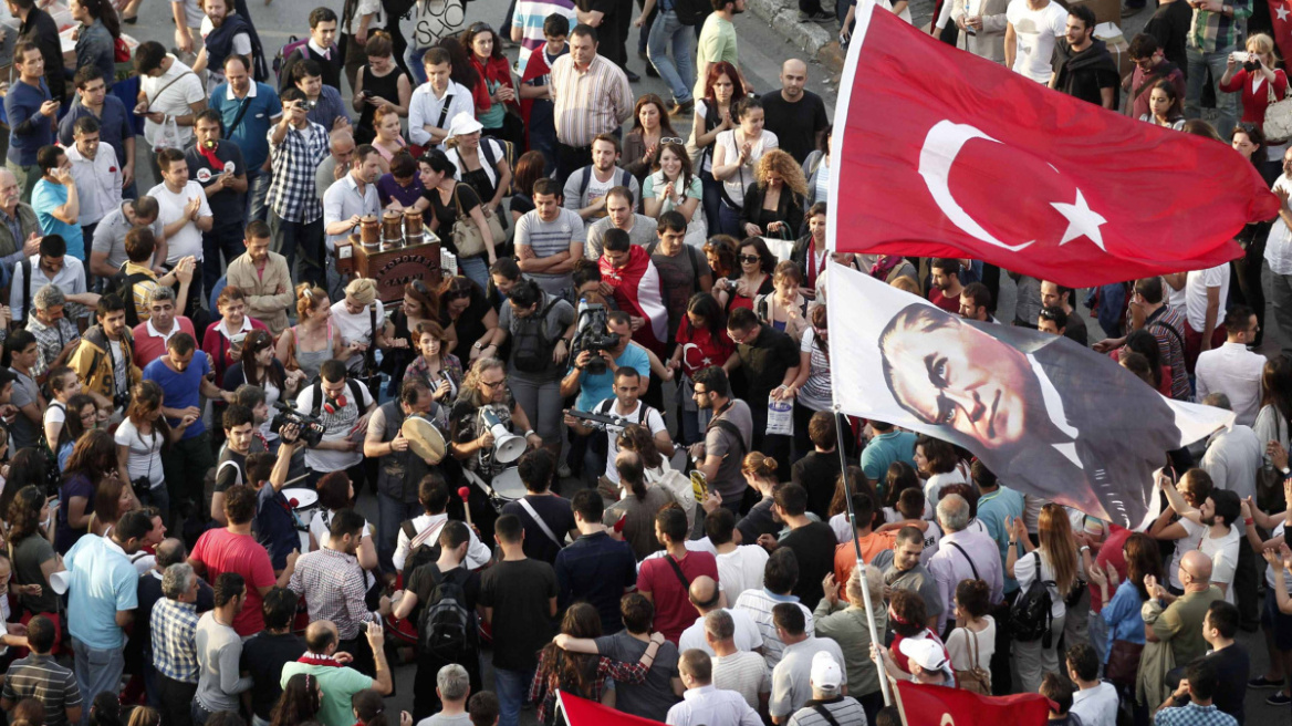 Terrorist attacks in Turkey in 2016 (infographic timeline)