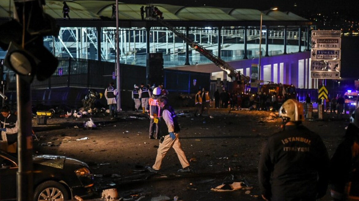 Τουρκία: Μπαράζ συλλήψεων μελών του φιλοκουρδικού κόμματος - Στους 39 οι νεκροί από τη διπλή βομβιστιή επίθεση