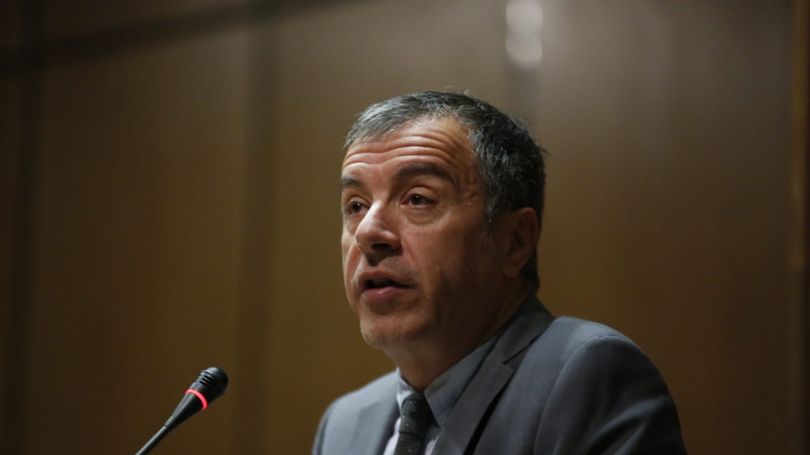 Θεοδωράκης: Ο Τσίπρας να μη βάλει σε κίνδυνο τη συμφωνία ΕΕ-Τουρκίας για το προσφυγικό