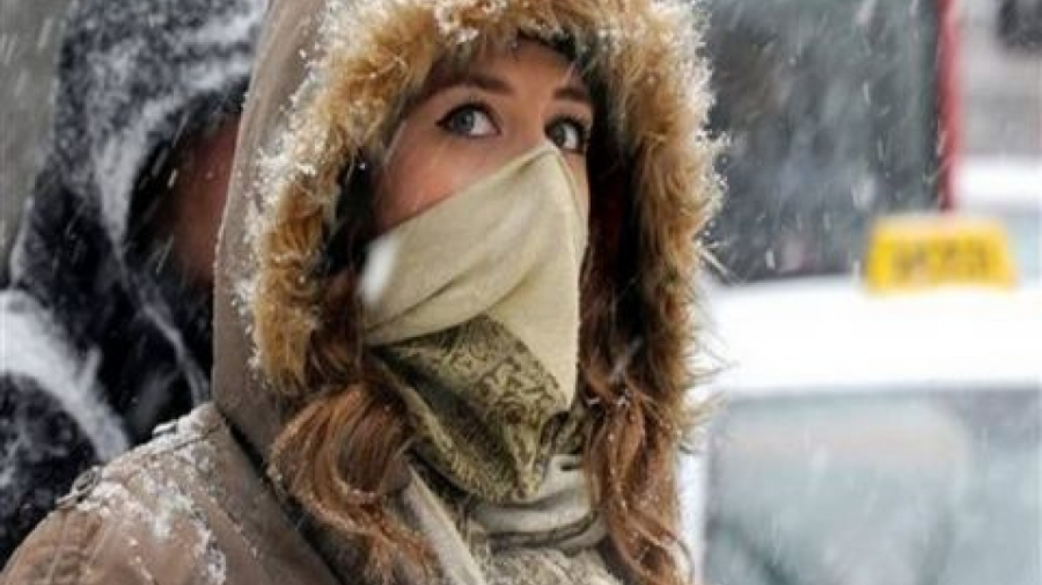 Χιόνια, παγετός και τσουχτερό κρύο σε όλη τη χώρα