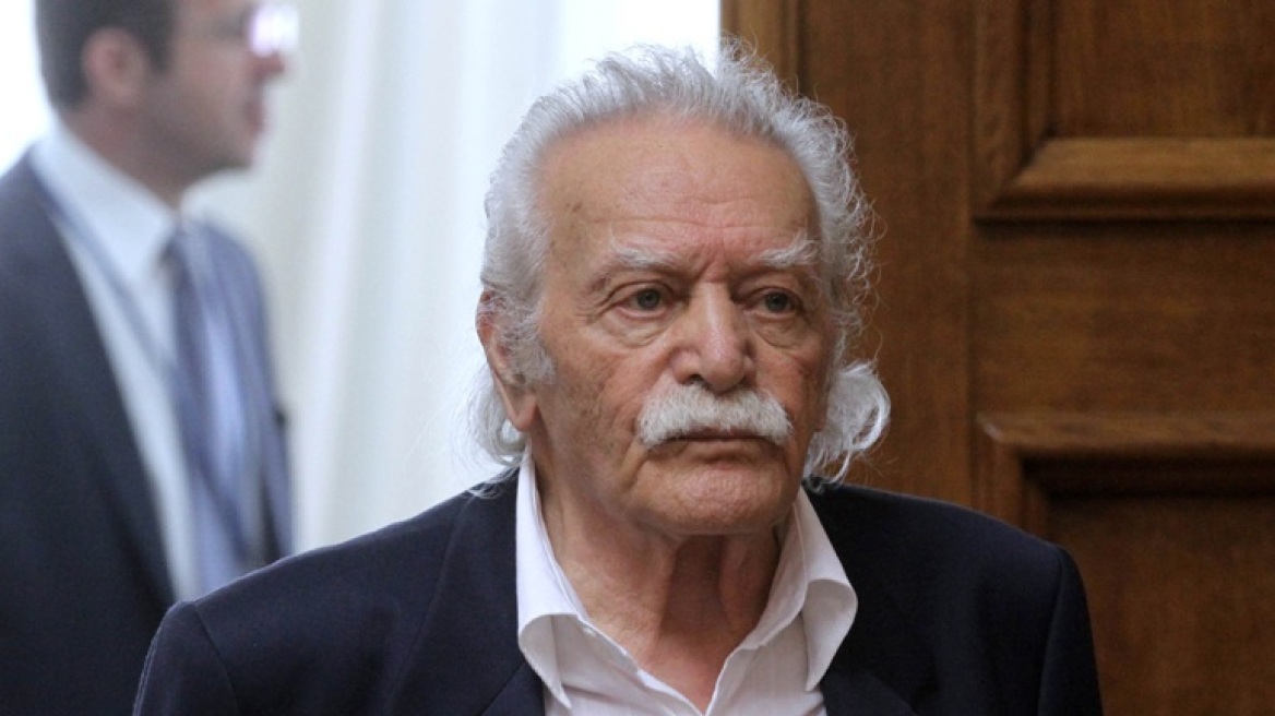 Mέλος της ΕΣΗΕΑ έγινε ο Μανώλης Γλέζος, σε ηλικία 94 ετών 