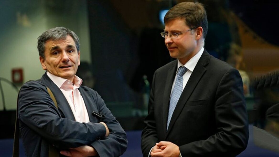 EC: Tsipras’s announcements could push back 2nd review for months