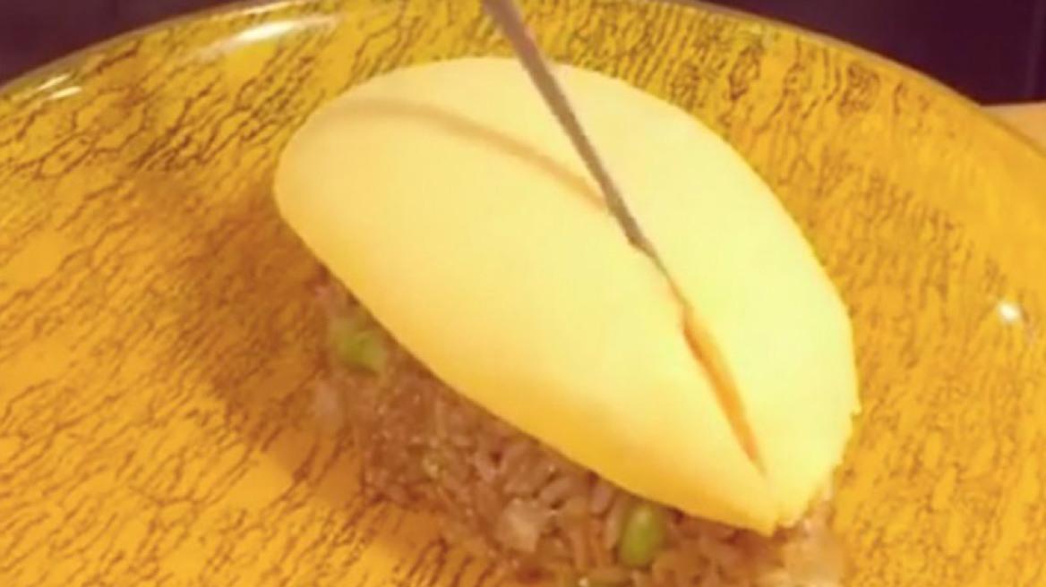  Η Γιαπωνέζικη ομελέτα είναι ότι πιο σιχαμένα ωραίο έχουμε δει