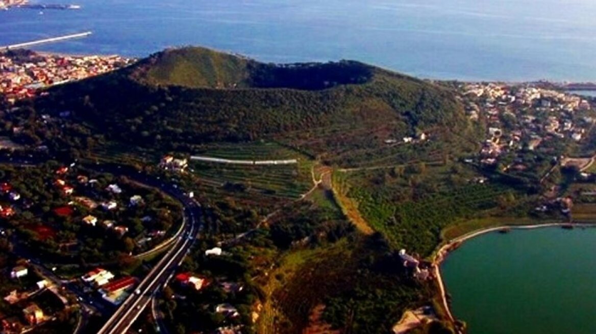  The Campi Flegrei supervolcano in Italy seems to be waking up