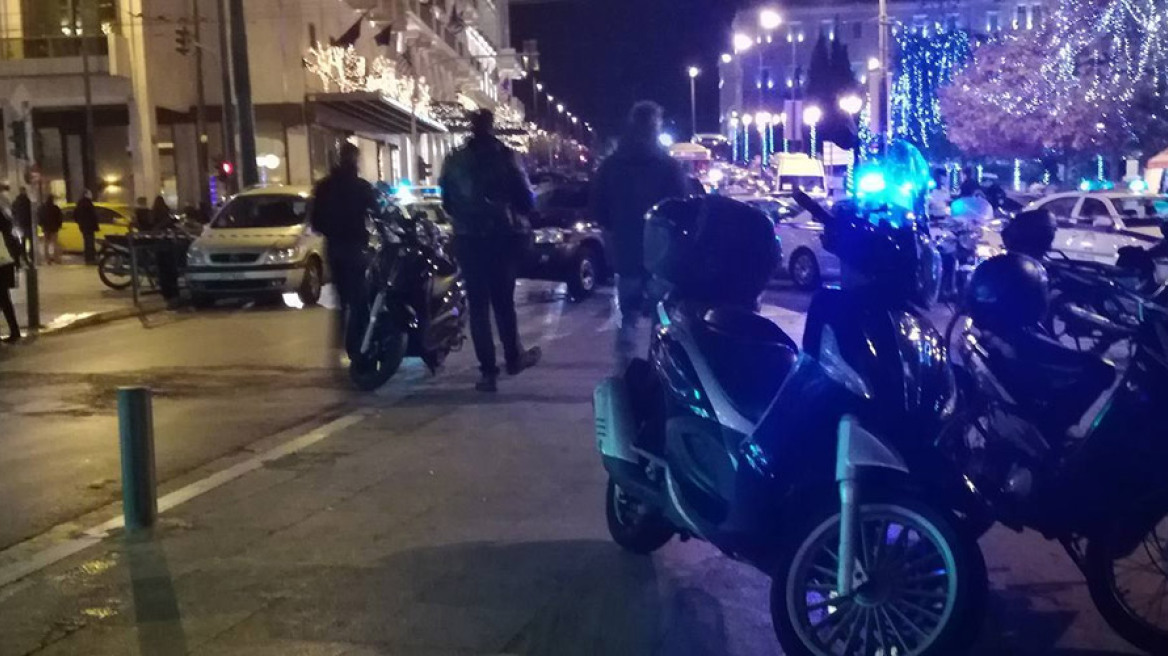 Κινητοποίηση της Αστυνομίας: Φρουρός θεώρησε «ύποπτη» μια σταθμευμένη μηχανή απέναντι από το ΥΠΟΙΚ