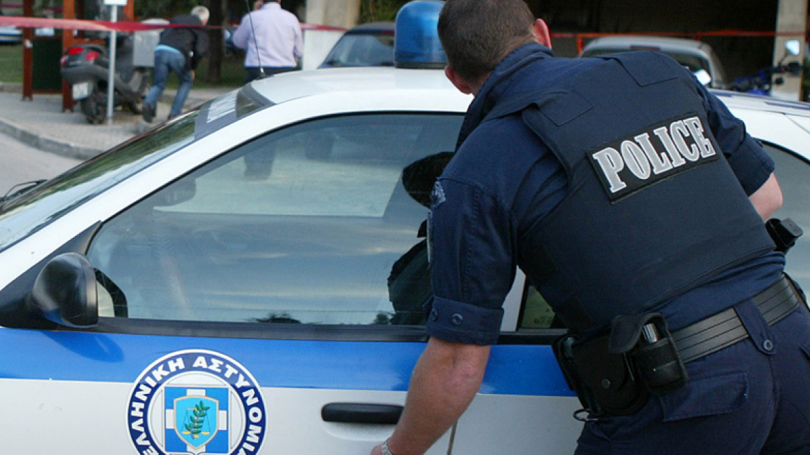 Έπιασαν Τούρκους με κλεμμένα και πλαστά έγγραφα