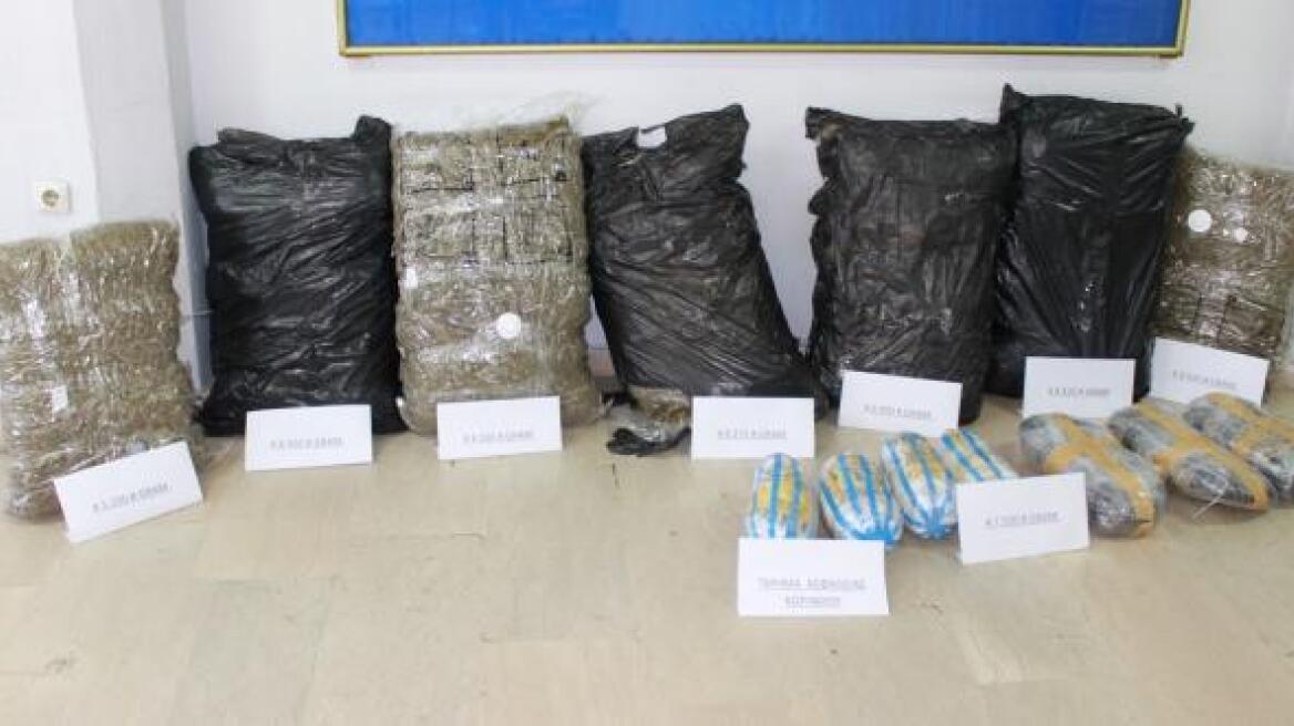 Κόρινθος: Λόγω βλάβης εγκατέλειψαν 60 κιλά χασίς