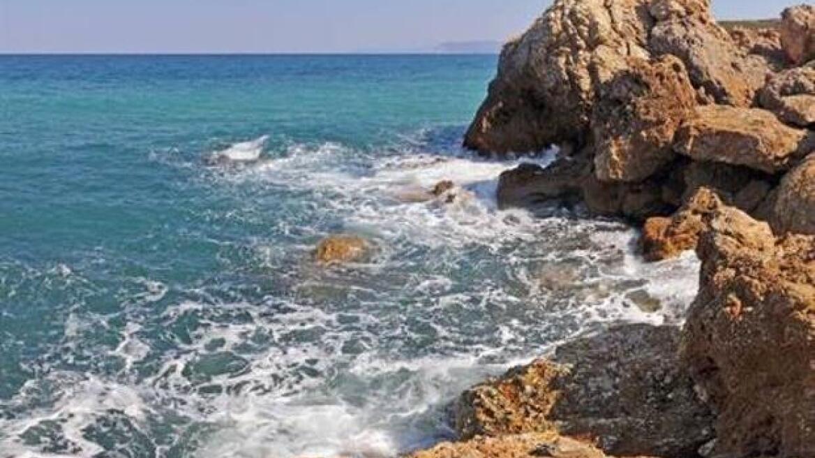 Άνδρας έπεσε από τα βράχια στην παραλιακή του Ηρακλείου