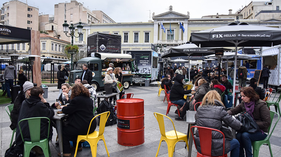 Οι ψαγμένες γεύσεις της πλατείας Κοτζιά