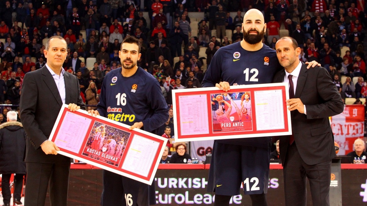 Ολυμπιακός-Φενέρ: Το ΣΕΦ χειροκρότησε τον Άντιτς, αλλά «γιούχαρε» τον Σλούκα!