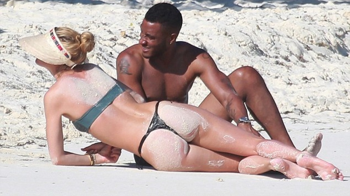  Doutzen Kroes: Η πίσω της όψη όλα τα λεφτά!