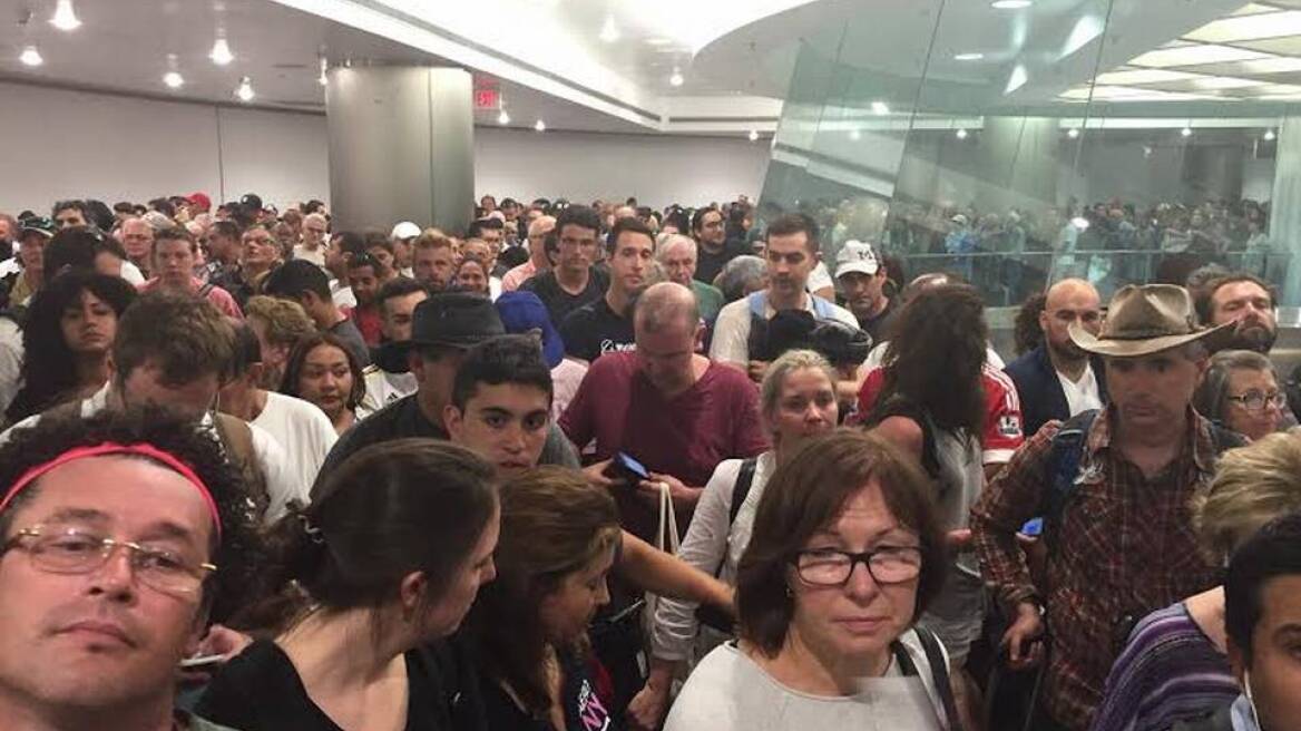 Ουρές και πανικός στα αεροδρόμια των ΗΠΑ λόγω τεχνικού προβλήματος 